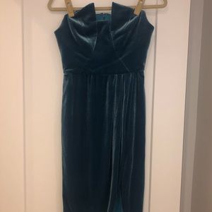 Black Halo Jolie Velvet Dress, Size 2